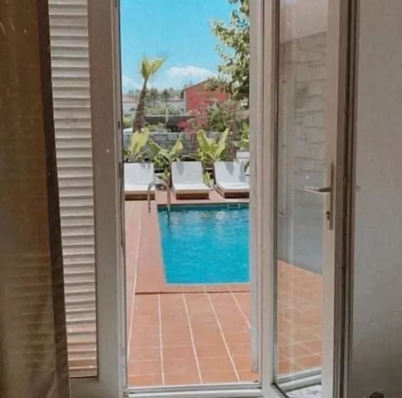 Dud Otel Alaçatı