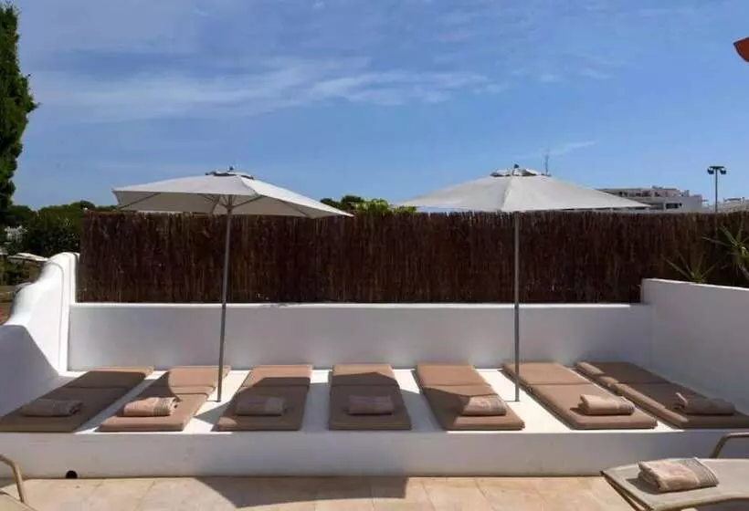 簡易ホテル Flamingo Ibiza