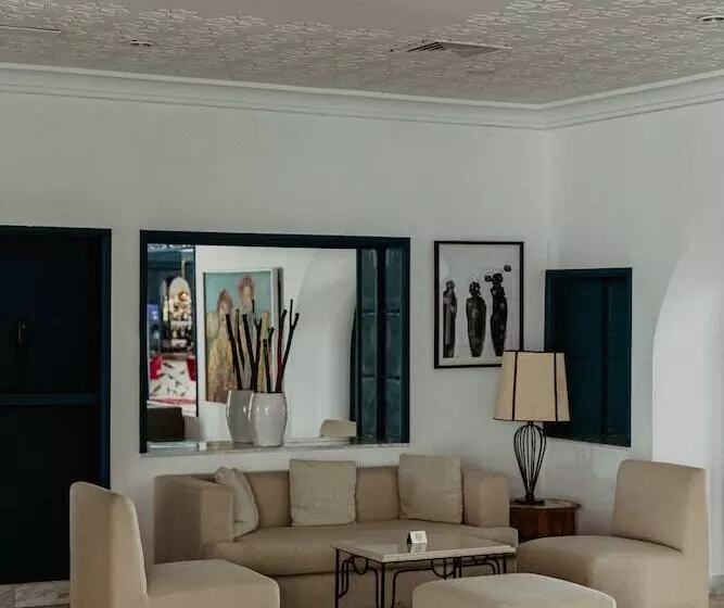 Hotelli Bougainvillier Djerba