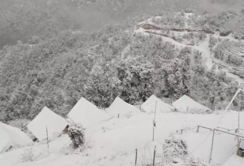 ホテル Camp Awara Dhanaulti