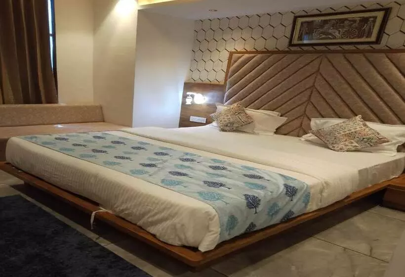 هتل Lotus Villa