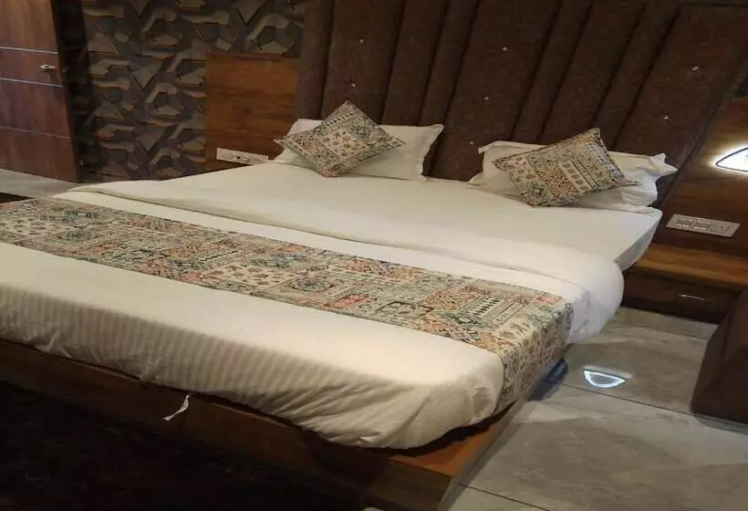 هتل Lotus Villa