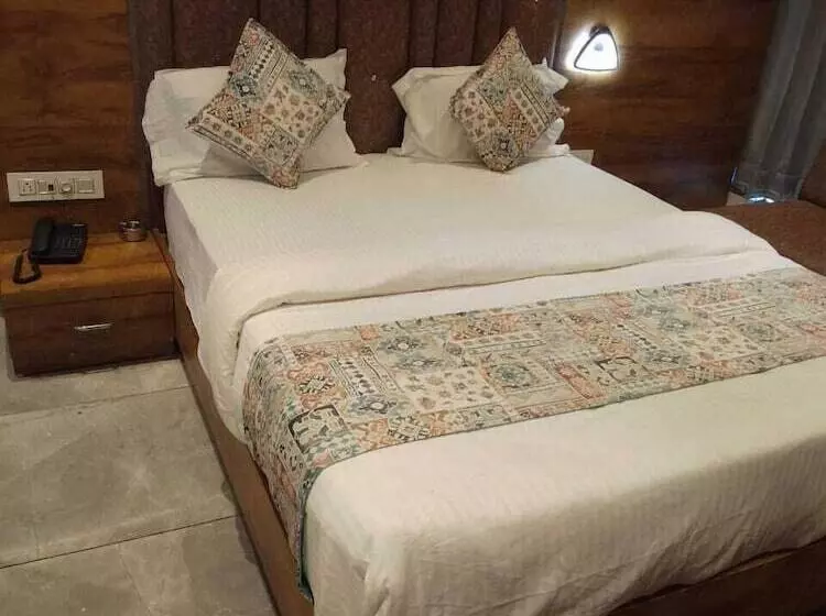 هتل Lotus Villa