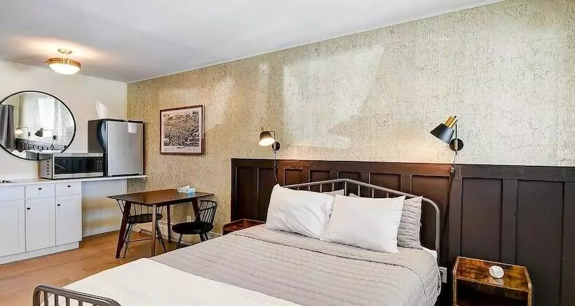 Hotelli Old Tale Inn