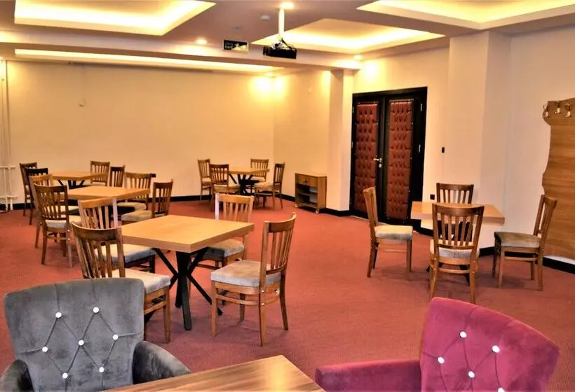 هتل Sapran Deluxe