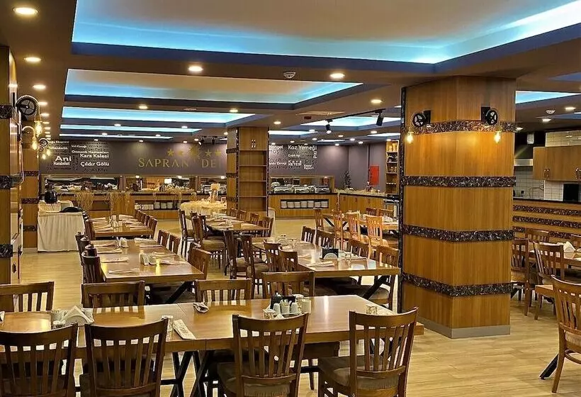 هتل Sapran Deluxe