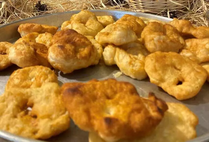 هتل Sapran Deluxe