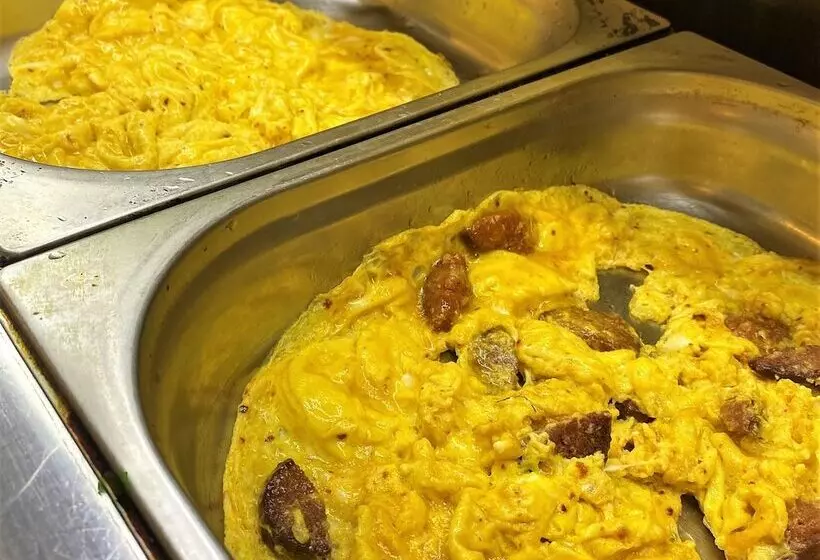 هتل Sapran Deluxe