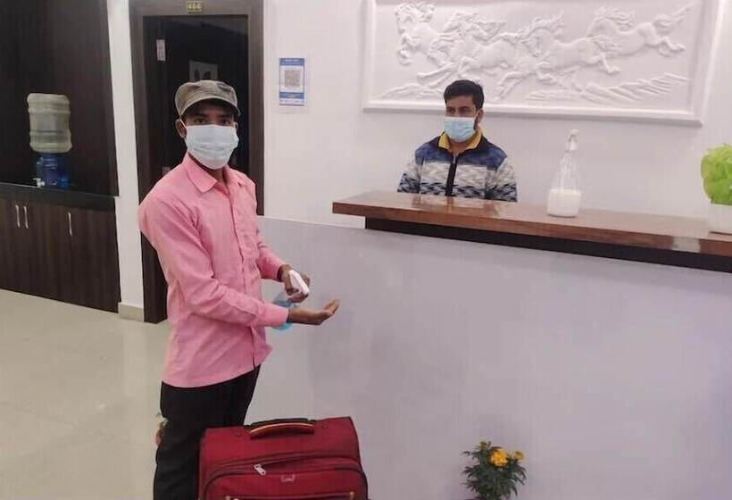 בית מלון כפרי Stayvilla Royal