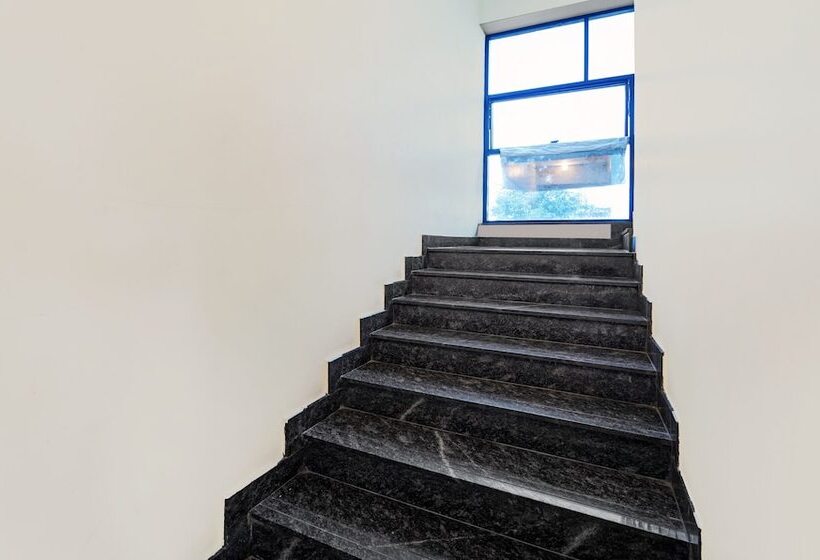 בית מלון כפרי Treebo Surya Comforts, 200 Mtrs From Kolhapur Railway Station