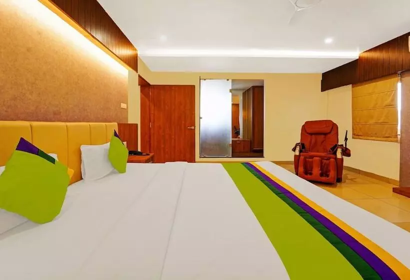 Hotelli Treebo Surya Comforts, 200 Mtrs From Kolhapur Railway Station