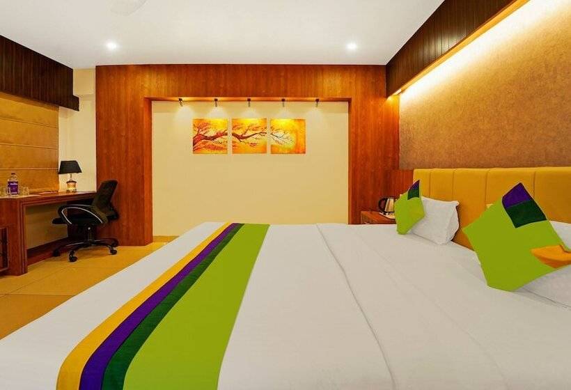 בית מלון כפרי Treebo Surya Comforts, 200 Mtrs From Kolhapur Railway Station