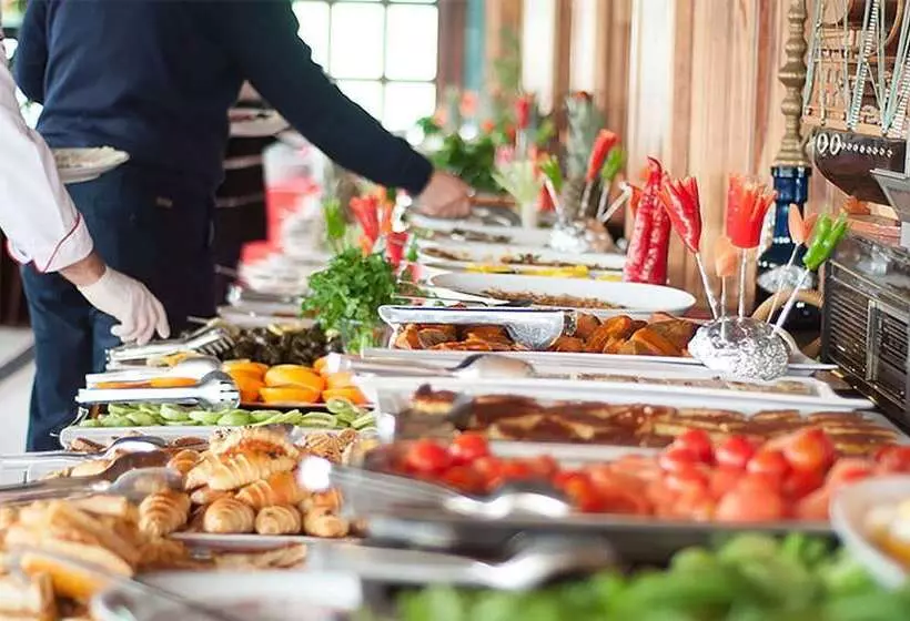 Leslion Hotel Turunc