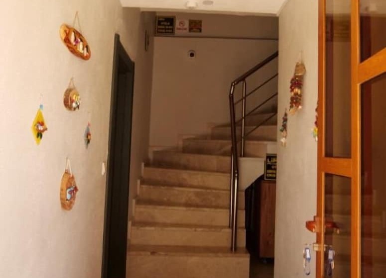 Li̇mon Otel Kiyiköy