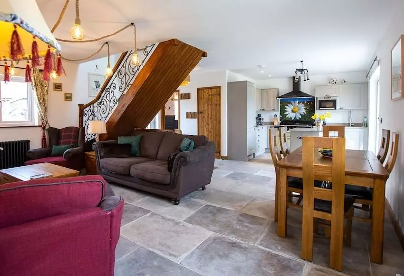 Luxury Cottage With Hot Tub In The Forest Of Dean