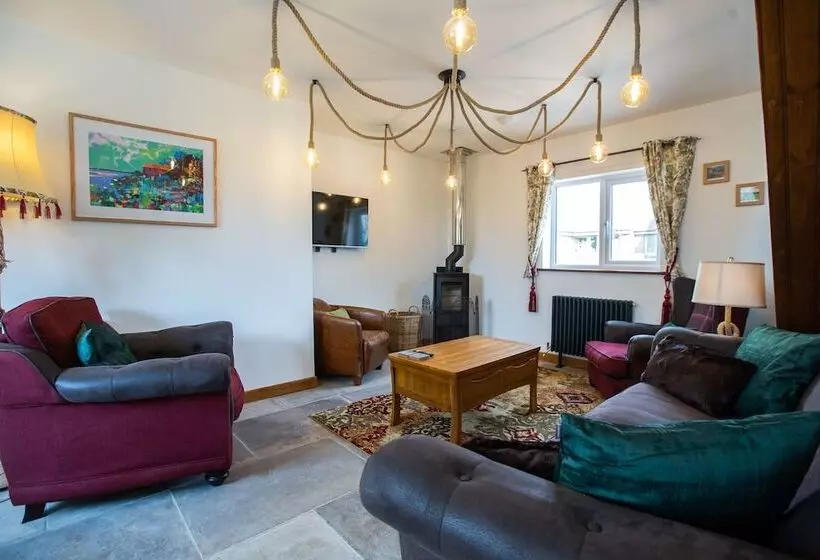 Luxury Cottage With Hot Tub In The Forest Of Dean