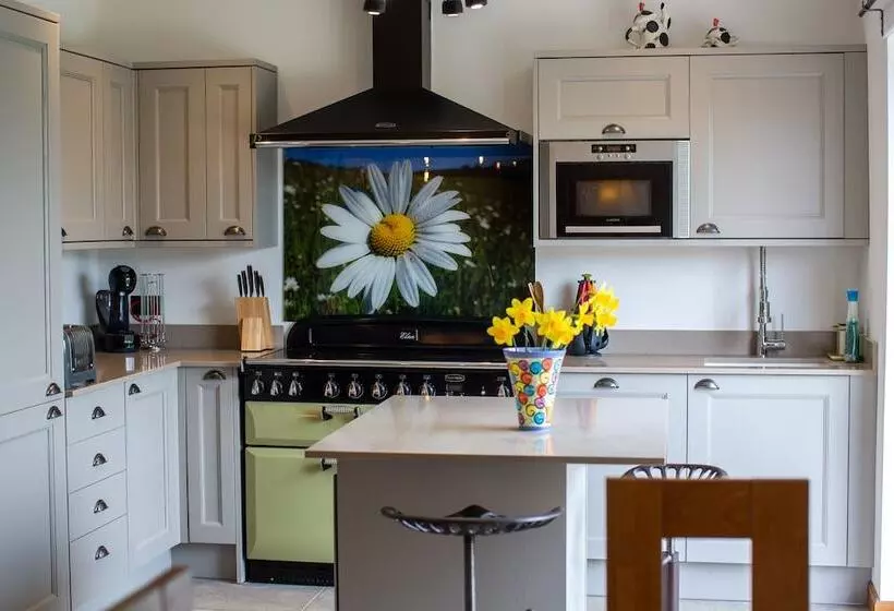 Luxury Cottage With Hot Tub In The Forest Of Dean