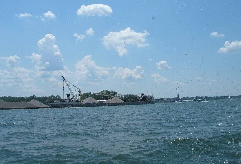 فندق على الطريق Rodeway Inn