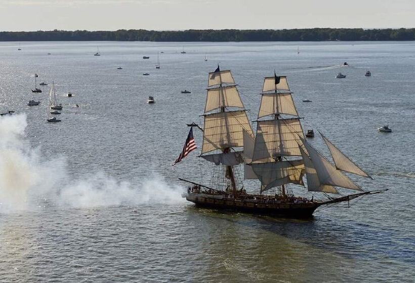 فندق على الطريق Rodeway Inn