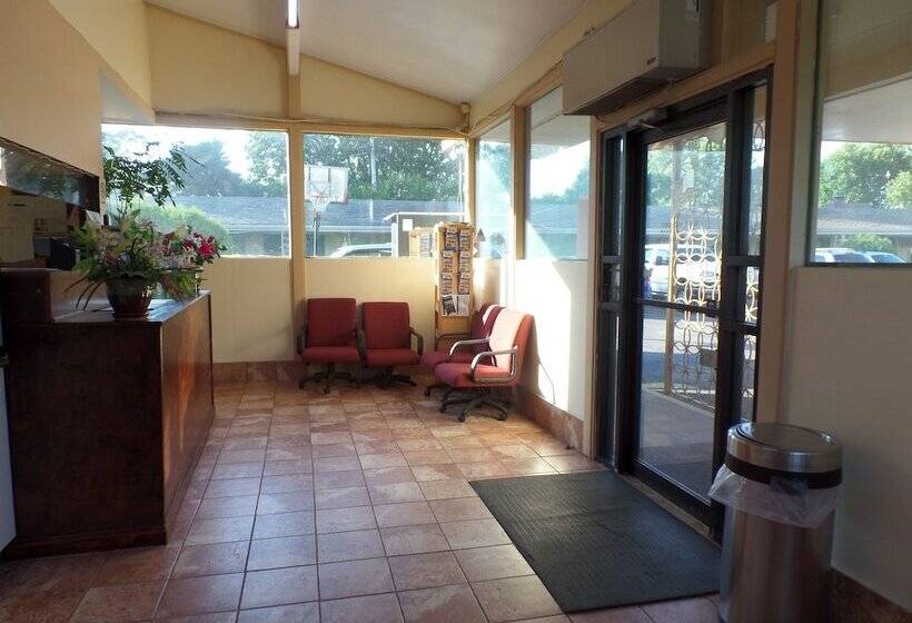 فندق على الطريق Rodeway Inn