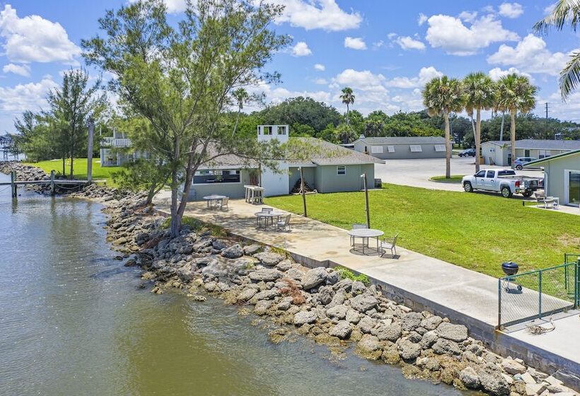 מוטל The Sportsman S Lodge & Marina