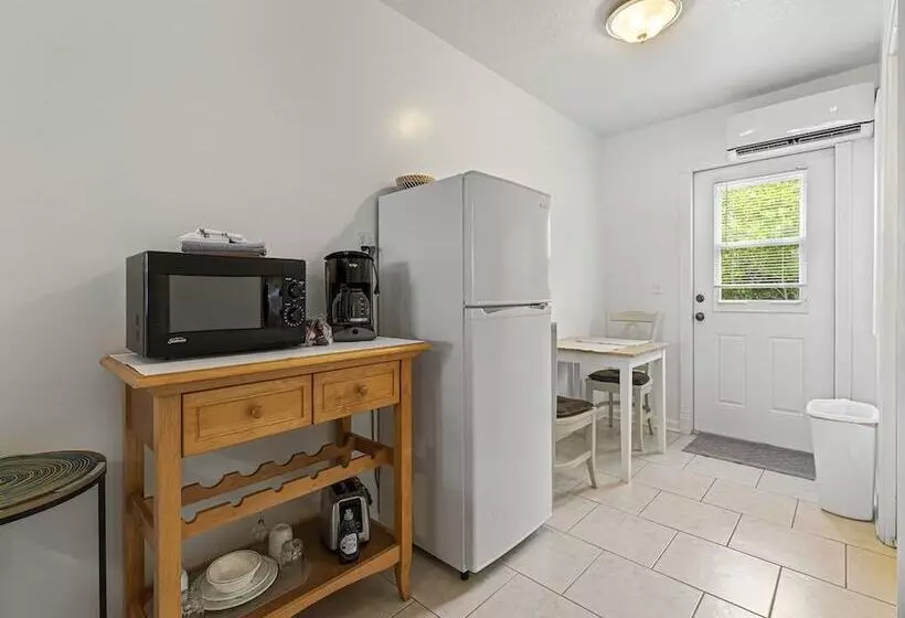 Motelli The Sportsman S Lodge & Marina