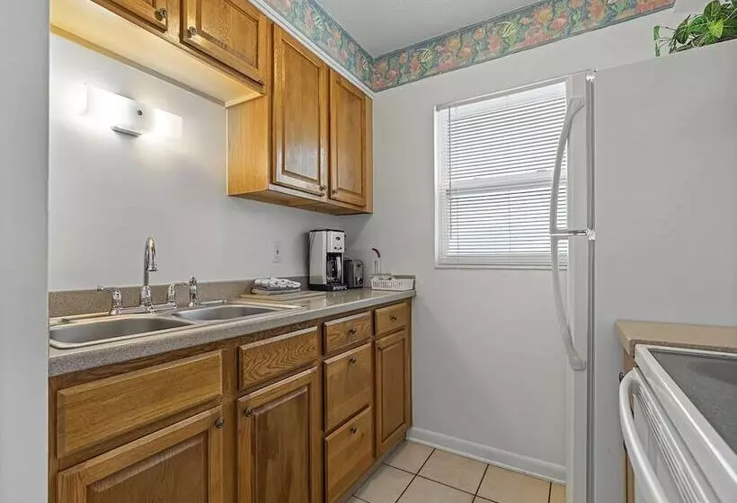 Motelli The Sportsman S Lodge & Marina