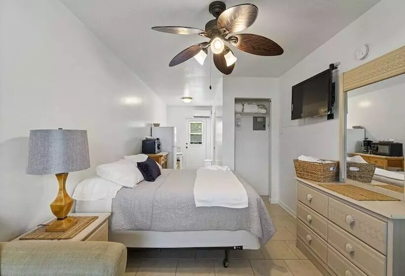 Motelli The Sportsman S Lodge & Marina