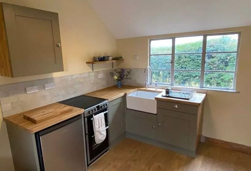 Orchard Cabin Herefordshire Wye Valley