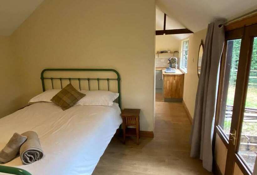 Orchard Cabin Herefordshire Wye Valley