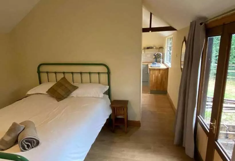 Orchard Cabin Herefordshire Wye Valley