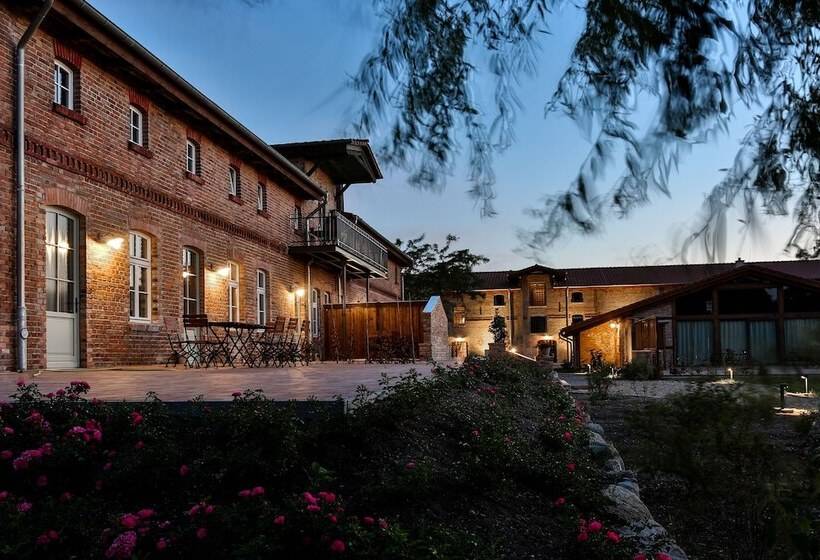 بنسيون Storchenhof Blumenow