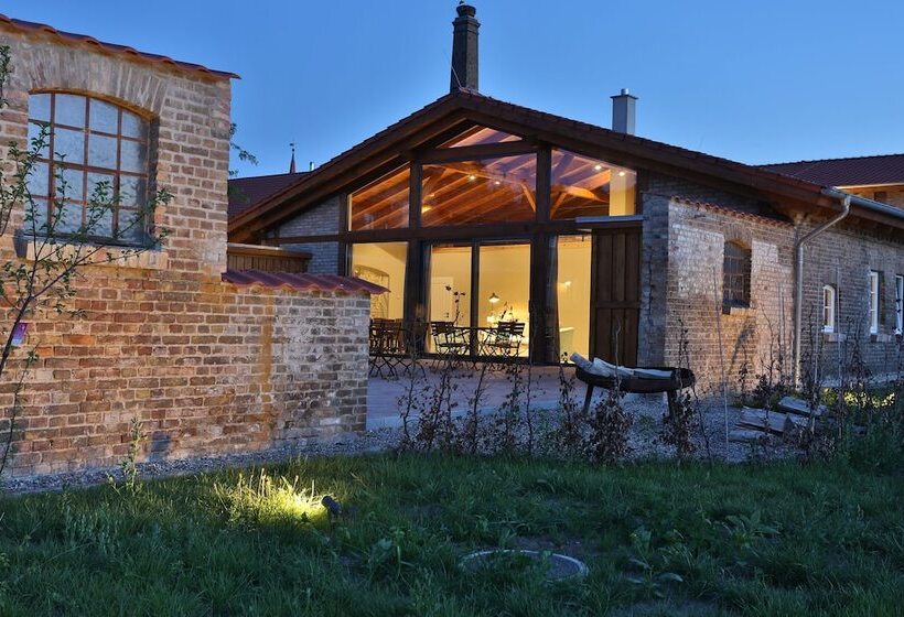 بنسيون Storchenhof Blumenow