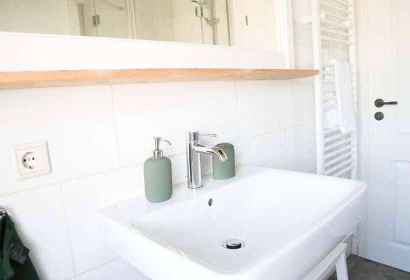 بنسيون Storchenhof Blumenow