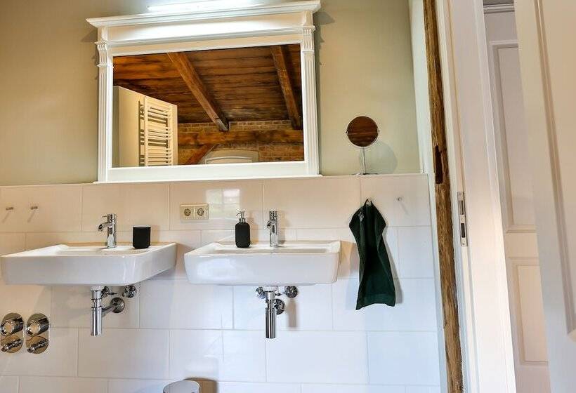 بنسيون Storchenhof Blumenow