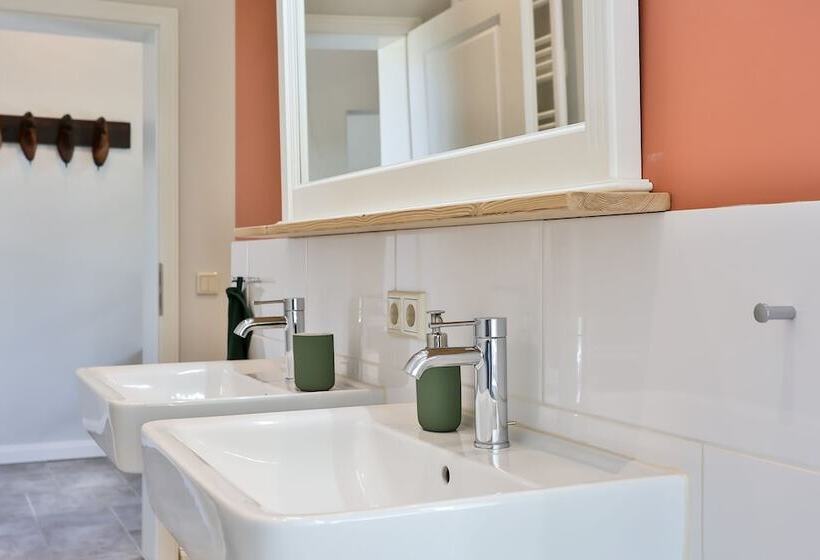 بنسيون Storchenhof Blumenow