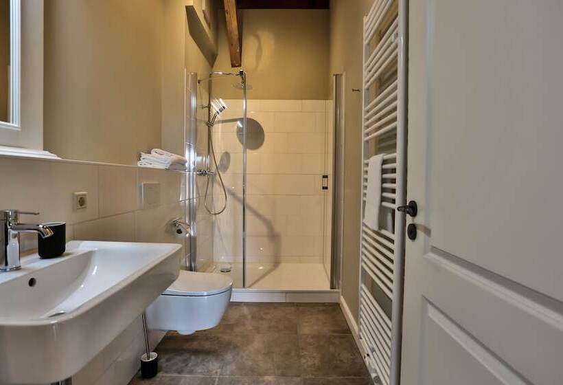 بنسيون Storchenhof Blumenow