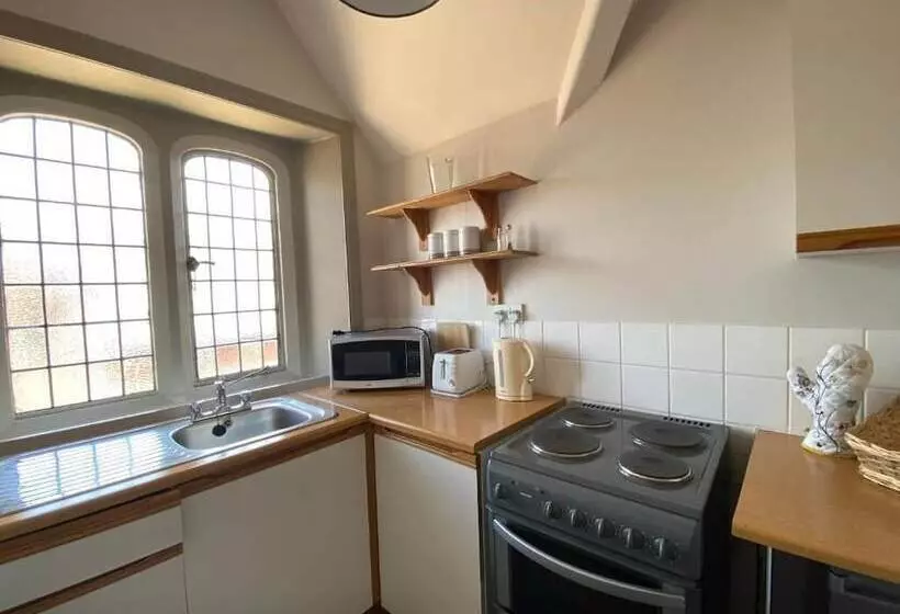 Majatalo Thornton Manor Estates