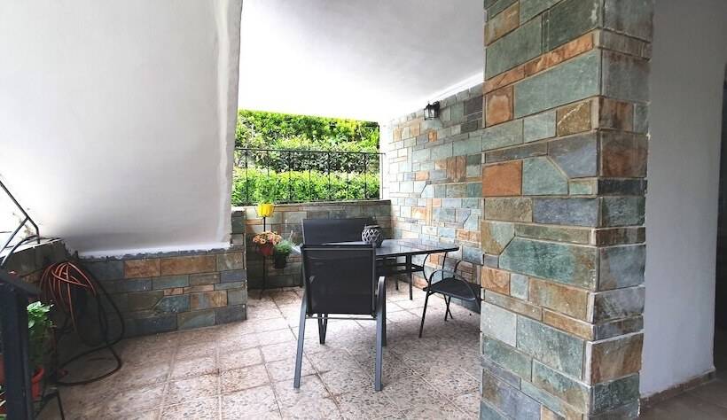 بنسيون Vacation Studio Oropos