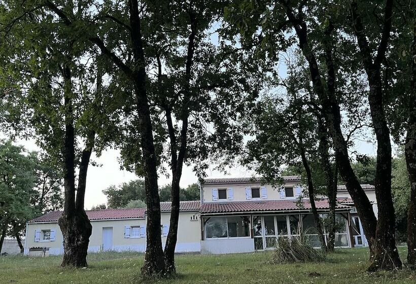 Пансион Villa De L Eguille