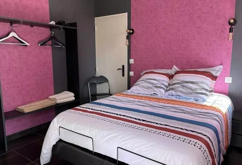 Majatalo Villa De L Eguille