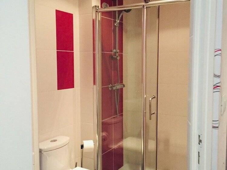 Пансион Villa De L Eguille