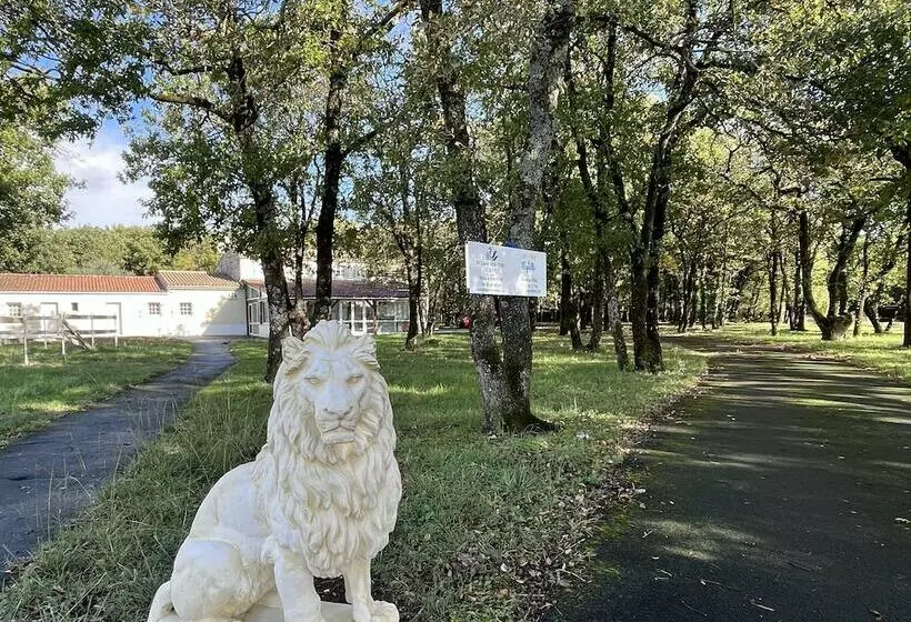 Majatalo Villa De L Eguille