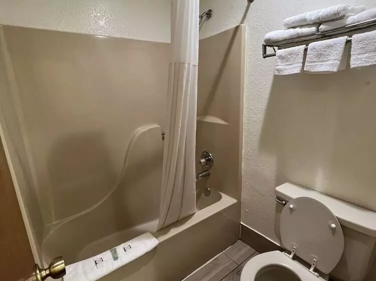 Southern Nights Motel