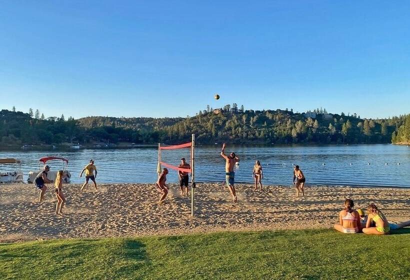 The Happy Place   Mountain Views And Amenities Galore By Yosemite Region Resorts