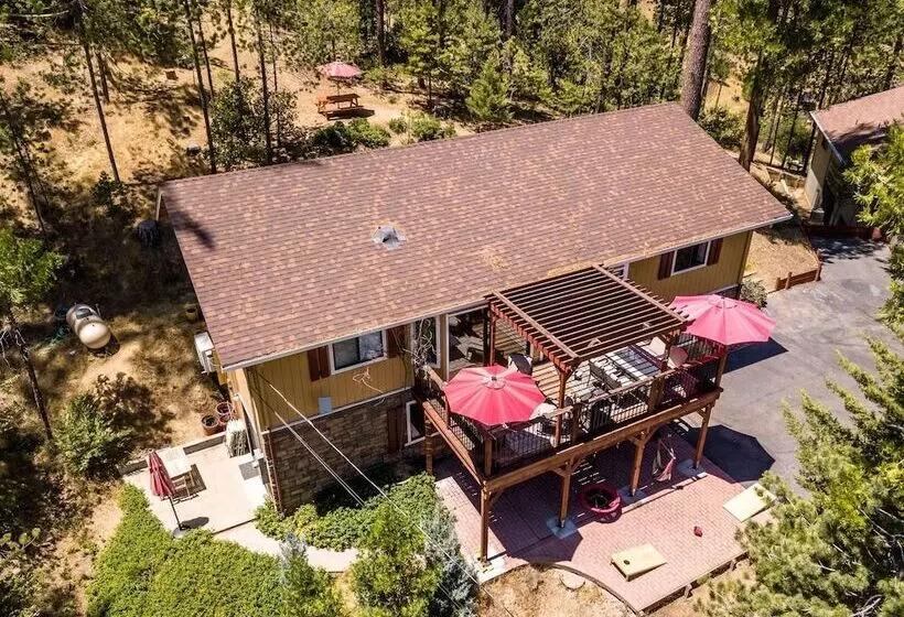 The Happy Place   Mountain Views And Amenities Galore By Yosemite Region Resorts