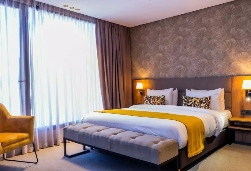 هاستل Urban Hotel And Spa