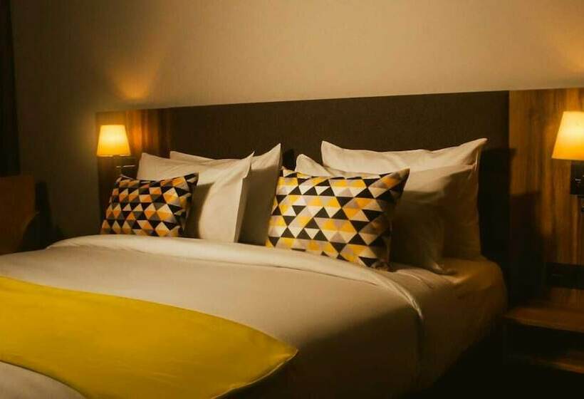 هاستل Urban Hotel And Spa