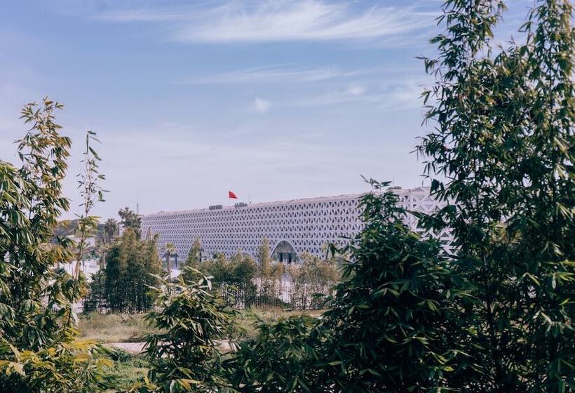 هاستل Urban Hotel And Spa