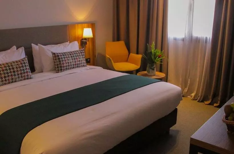 هاستل Urban Hotel And Spa